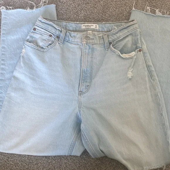 Abercrombie & Fitch Jeans - Picture 3 of 4